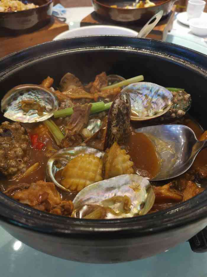 名厨一鲜(葛村路店)-"金花茶后门开了很久的一家餐厅,也是从高中.