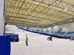 -乔波室内滑雪场