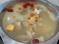 -光头药膳鸡(莱茵小镇店)
