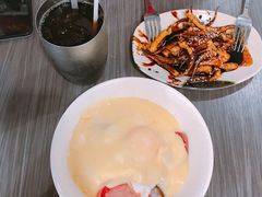 猪颈肉芝士捞公仔面-新记餐厅(香槟大厦店)