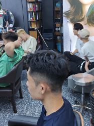 -藤野造型专业烫染接发