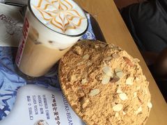 -劳顶笨咖啡(丽水宜家店)