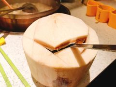 泰国天然椰青-润园四季椰子鸡火锅(海上世界店)