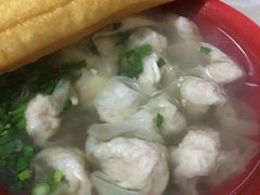 -张阿三馄饨店