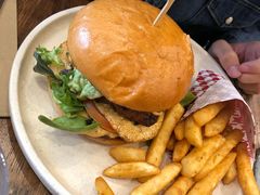 chicken&nbsp;burger-FLOVIE FLORIST CAFE