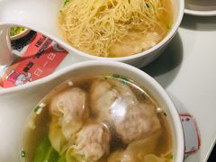 -新大咀港式茶餐厅(宝山万达店)