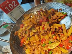 -老唐三下锅 ·张家界地标美食(溪布街店)