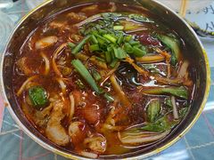酸辣肥肠粉-红鼻子桂林米粉(金唐新光界店)