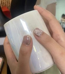 -芊屿芊浔美甲