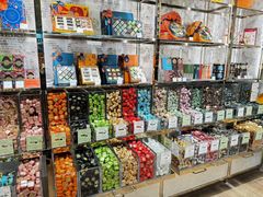 -VENCHI 闻绮(广州太古汇店)