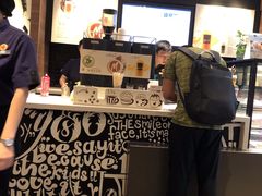 -麦当劳(汉口火车站候车室店)