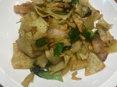 -黄泥岗·地道湖北菜(奥特莱斯店)