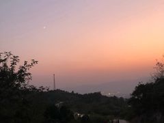 -鬼笑石后山停车场