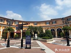 -佛罗伦萨小镇广佛名品奥特莱斯(疏港路店)