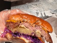 -TRIPS BURGER(大钟寺店)