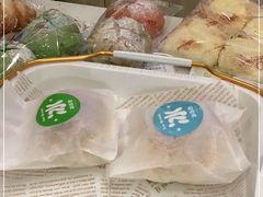 -顶东面包花园·生日蛋糕(世博店)