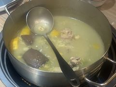 椰汁汤-探窝·竹笙椰子鸡(杨箕店)