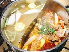 鲜牛杂鸳鸯锅-左庭右院鲜牛肉火锅(新梅广场店)