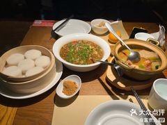 -荣小馆(安达仕店)