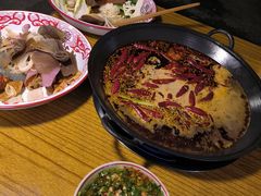 -馋虫重庆火锅(玉林南街店)