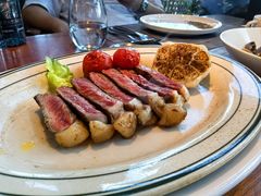 美国炙烧雪花牛排-MONICH牛排融合餐厅(和义大道购物中心店)