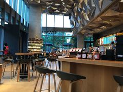 -星巴克臻选(杭州嘉里中心1F店)