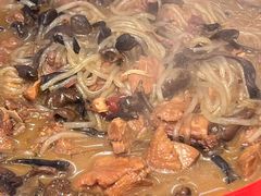 -雪乡人家东北菜·铁锅炖一切(高斯路店)