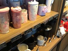 零售区-星巴克(恒基688广场店)