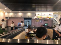 大堂-三不牛腩(宾虹路店)
