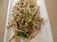 -金牌餐厅·天津菜·八珍豆腐·老爆三(瓷房子店)