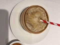 蟹粉灌汤包-扬州饭店(南京东路店)