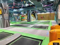 -反弹蹦床公园·亲子乐园·团建·派对(尚品奥莱店)