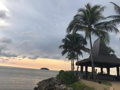 -Sunset Bar(丹绒亚路香格里拉店)