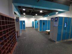 男更衣室-乔波室内滑雪场