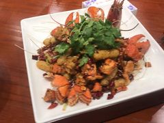 -姜君·千岛湖鱼头馆(浦东大道店)