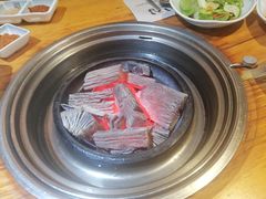 -唯成•韩国炭火烤肉 유성고기