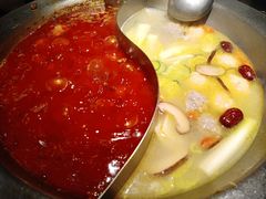 鸳鸯锅-蜀九香火锅(彩虹店)