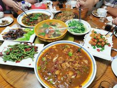 -宏利土菜馆(马山店)