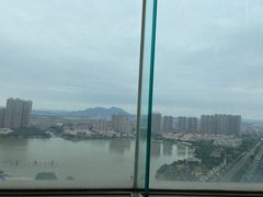 -荣誉国际酒店-云顶旋转餐厅