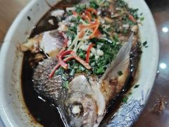 -芦茨金富饭庄·25年老字号·专做稻草鸡