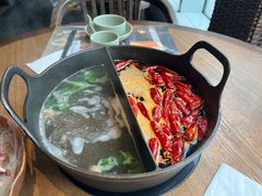 草本鸳鸯锅-盡膳口福跷脚牛肉火锅(晶耀前滩店)