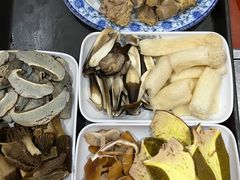 见手青-菌之家·专业纯野生菌火锅·特色炒菌