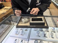 -亨吉利世界名表中心(砂之船奥莱店)