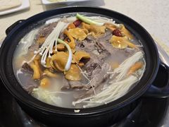 -九寨特色牦牛肉汤锅 羊肉汤锅