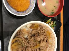 肥牛饭-食其家·牛丼咖喱(金桥太茂店)