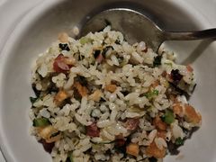 -蜜桃餐厅·伴山(湖滨商业街店)