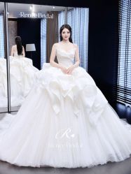 -Renee芮亦婚纱