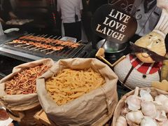 -四海一家自助餐(益田假日广场店)