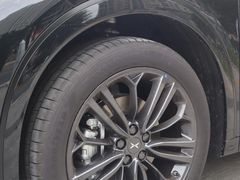 -小鹏汽车体验中心(苏州龙湖狮山天街店)