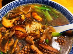 -沪西老弄堂面馆(定西路店)